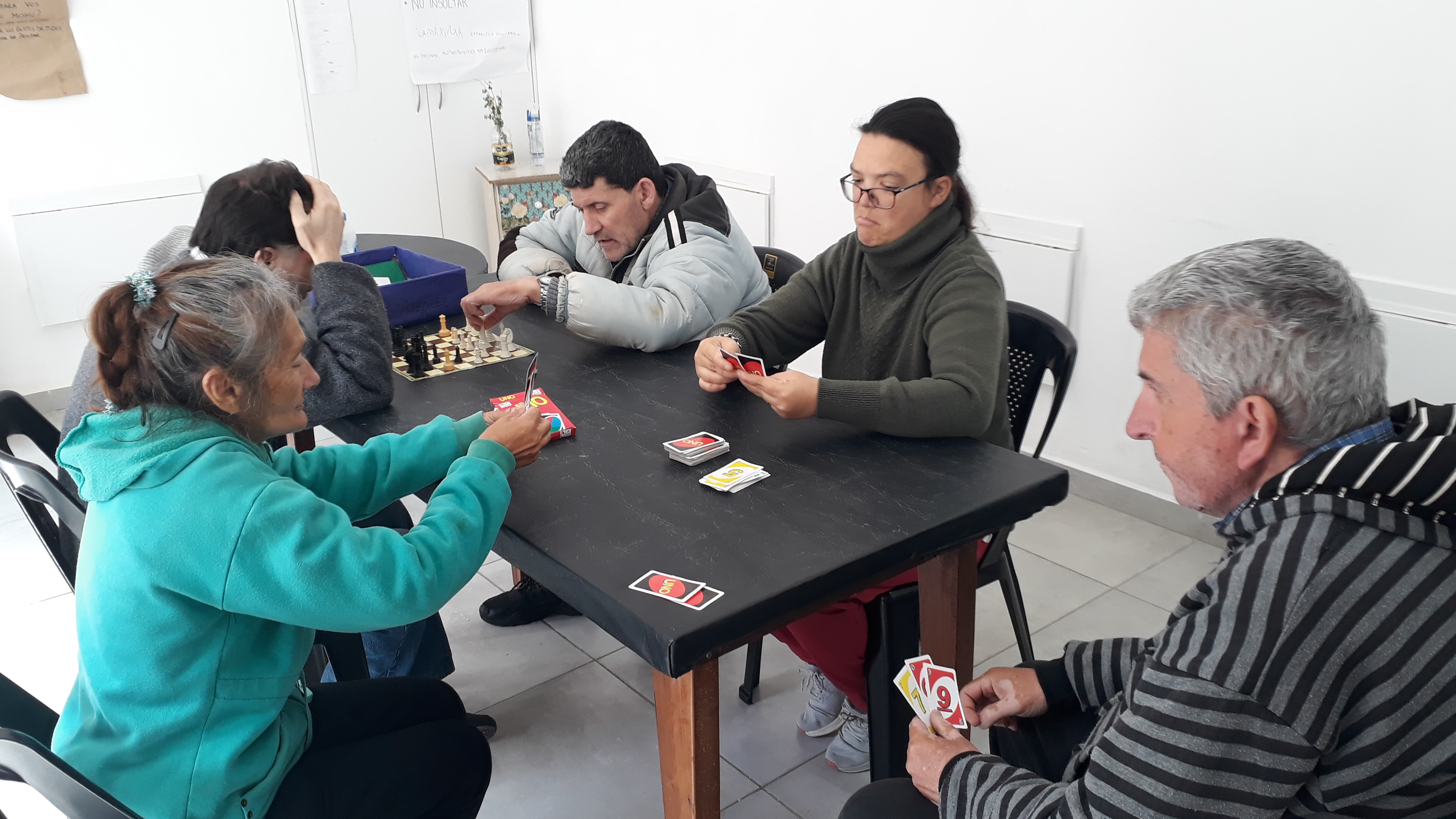 Sesión de desarrollo de autonomía en el Centro de Día